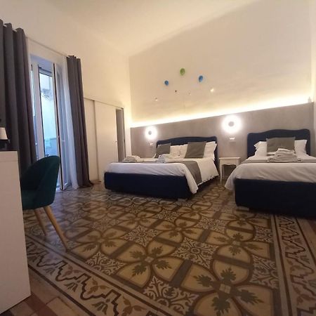 Dimora Fantasia Charme B&B Bari Kültér fotó