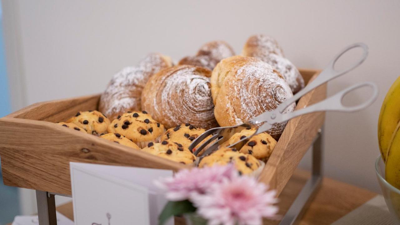Dimora Fantasia Charme B&B Bari Kültér fotó