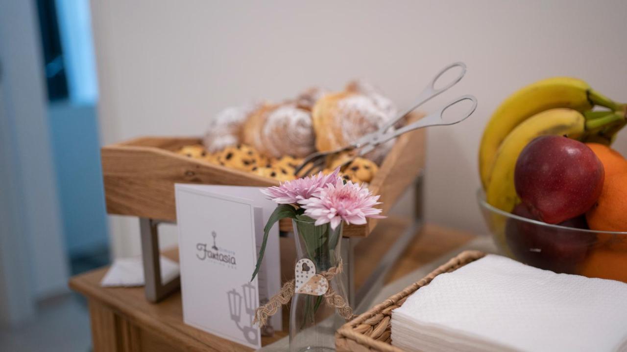 Dimora Fantasia Charme B&B Bari Kültér fotó