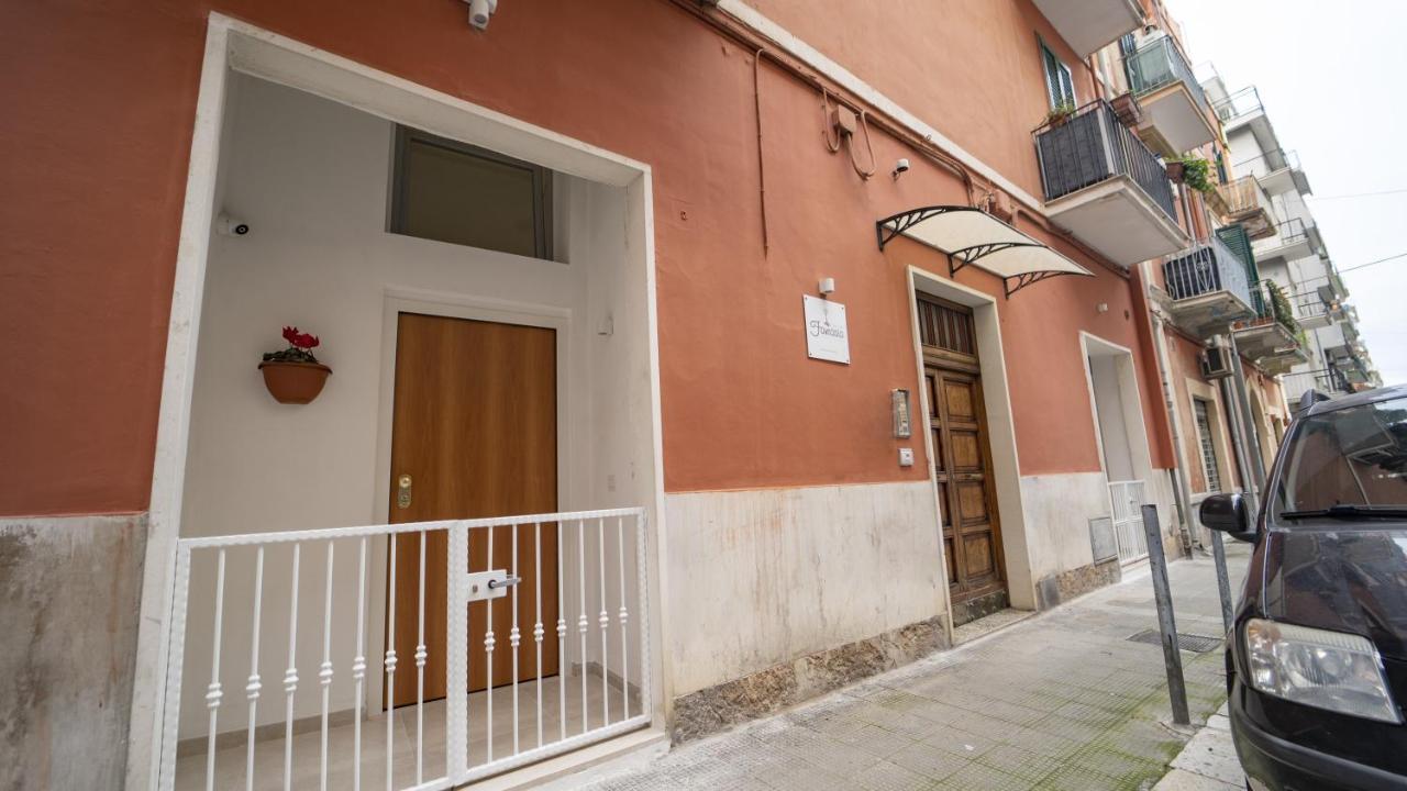 Dimora Fantasia Charme B&B Bari Kültér fotó