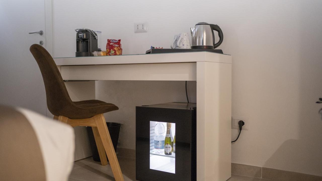 Dimora Fantasia Charme B&B Bari Kültér fotó