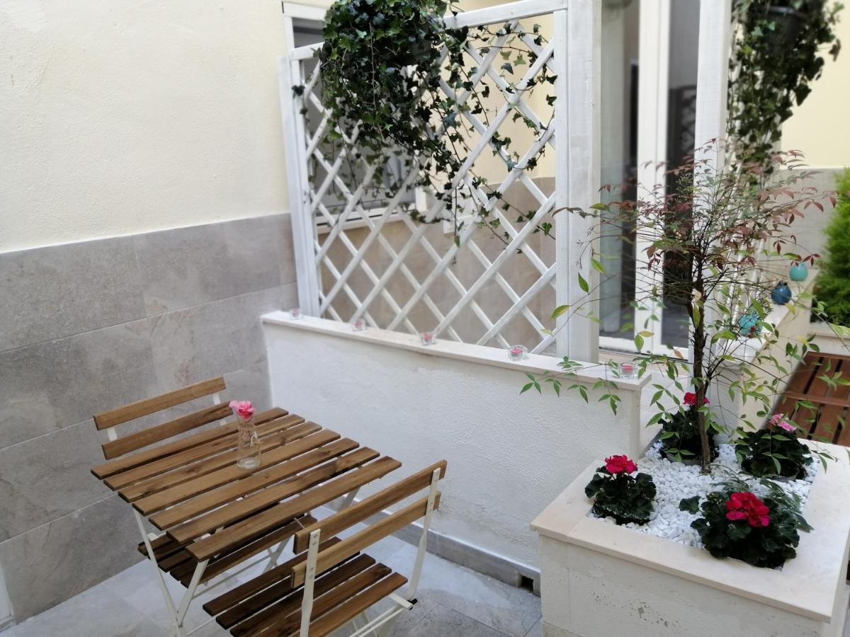 Dimora Fantasia Charme B&B Bari Kültér fotó