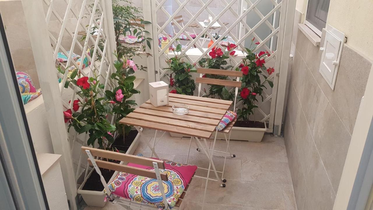Dimora Fantasia Charme B&B Bari Kültér fotó