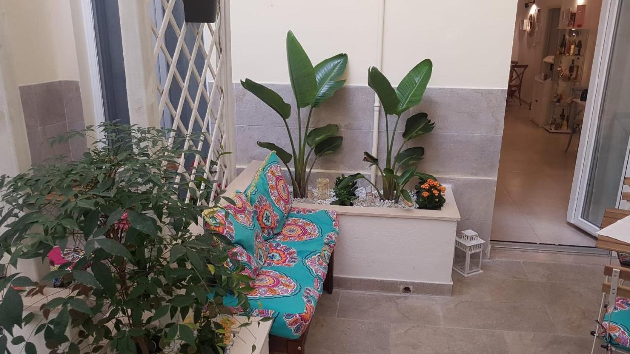 Dimora Fantasia Charme B&B Bari Kültér fotó